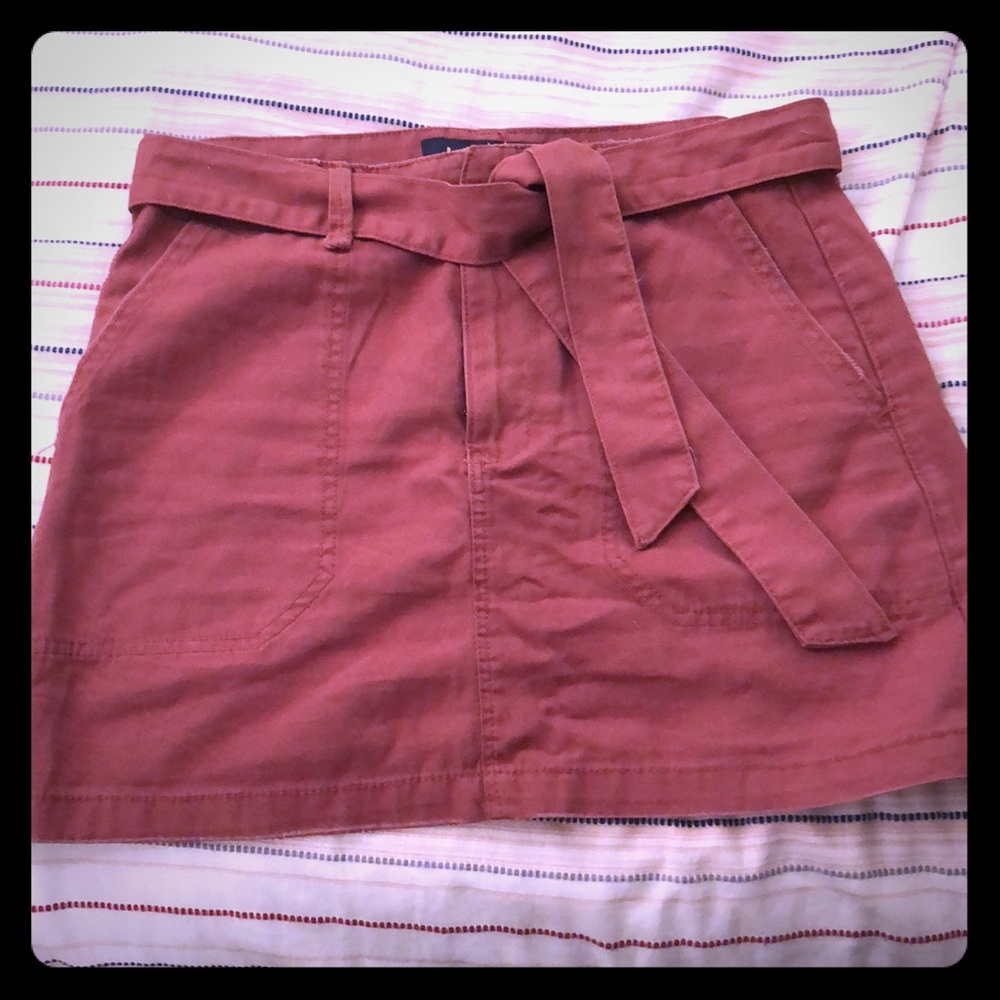 Coral mini skirt